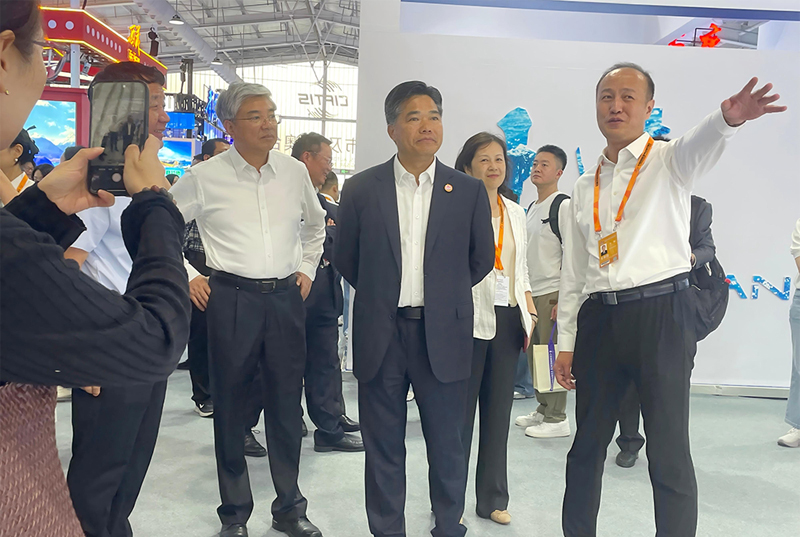 2025年9月10日，由我公司设计搭建的甘肃展馆，在中国国际服务贸易交易会精彩亮相。